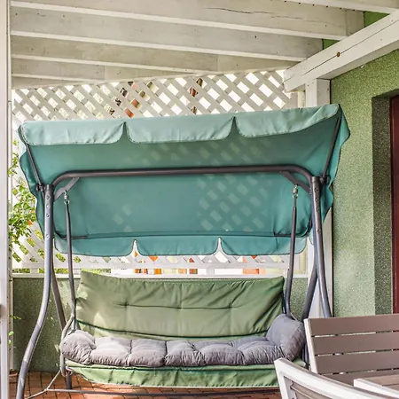 4 Bedroom Gorgeous In *