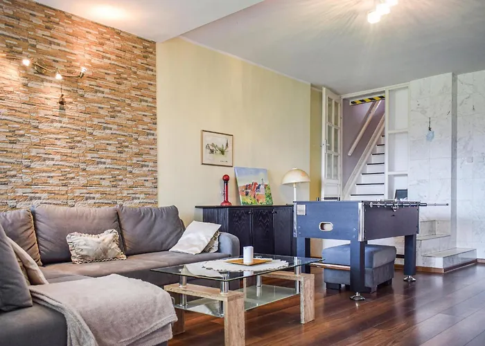 Holiday home 4 Bedroom Gorgeous In *