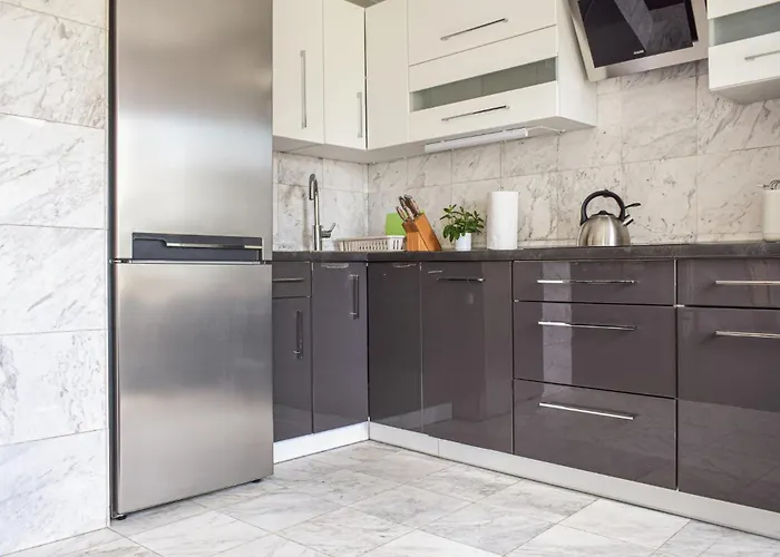 Holiday home 4 Bedroom Gorgeous In