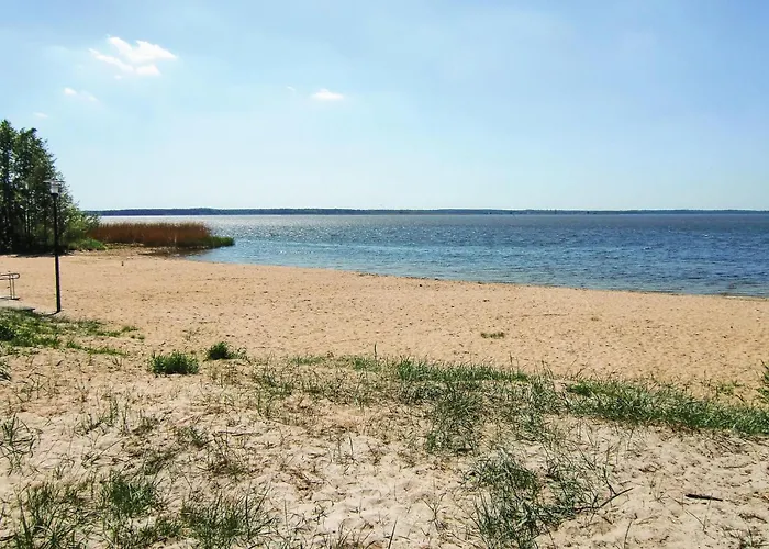 4 Bedroom Gorgeous In Nowe Warpno