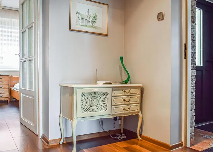 4 Bedroom Gorgeous In